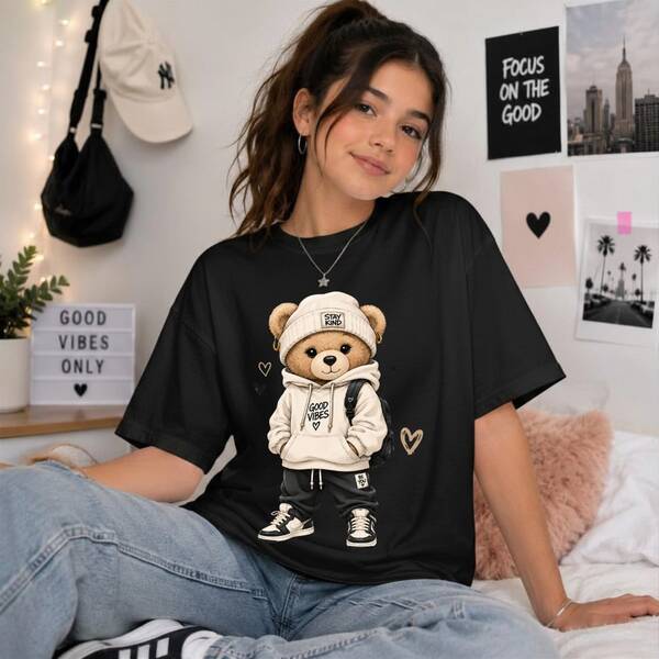 Camiseta Feminina 100% Algodão Estampa Urso Fofo com Moletom Oversized Casual Confortável Manga Curta