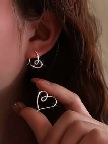 1 Pair S925 Sterling Silver Linear Hollow Heart Earrings For Women, Classic Minimalist Korean Ins Artistic Style, Gentle Elegant Elegant, Unique Sweet Fresh Niche Ear Jewelry, Suitable For Daily Casual Wear Or Party Gathering Gift - Love - View 6