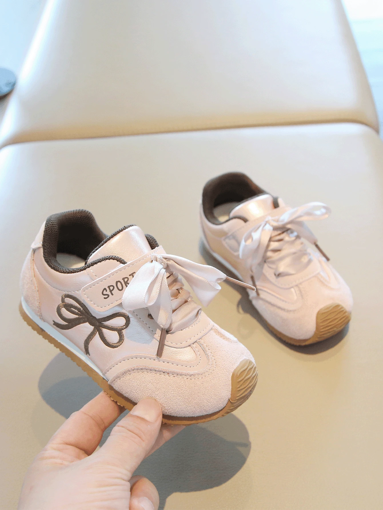 Girls Cute Bow Casual Sports Shoes With Non-Slip Sole - Pink - View 1