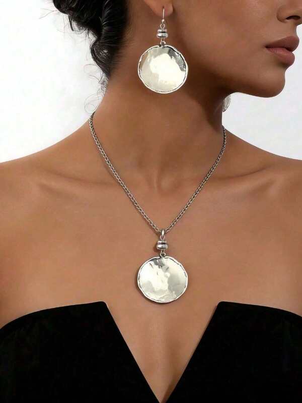 3pcs/Set Fashionable European & American Vintage Hammered Disc Earrings & Necklace Set, Distressed Niche Exaggerated Face-Slimming Versatile Jewelry Set For Women