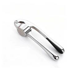 1 pieza Prensa de ajo de acero inoxidable manual, triturador de ajo, a prueba de óxido, fácil de limpiar, utensilio de cocina - Plateado - Ver 16