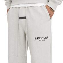 Fear Of God Essentials Light Oatmeal Relaxed Sweatpant (SS22) Unisex - 淺燕麥色寬鬆運動褲 - 查看 3