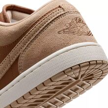 Nike Air Jordan 1 Low Women's Shoes Legend Md Brown/Lt British Tan/Chalk DC0774-205 | Low-Top Versatility, Everyday Wearable - 淺棕色 - 查看 3
