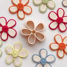 1pc Flower Shaped Polymer Clay Cutter, Love Theme Art Earring Making Tool, For Earrings, Brooches, Pendants, High Precision Soft Ceramic Mold, Suitable For DIY Art Clay Earring Creation Tool - Apricot - View 4