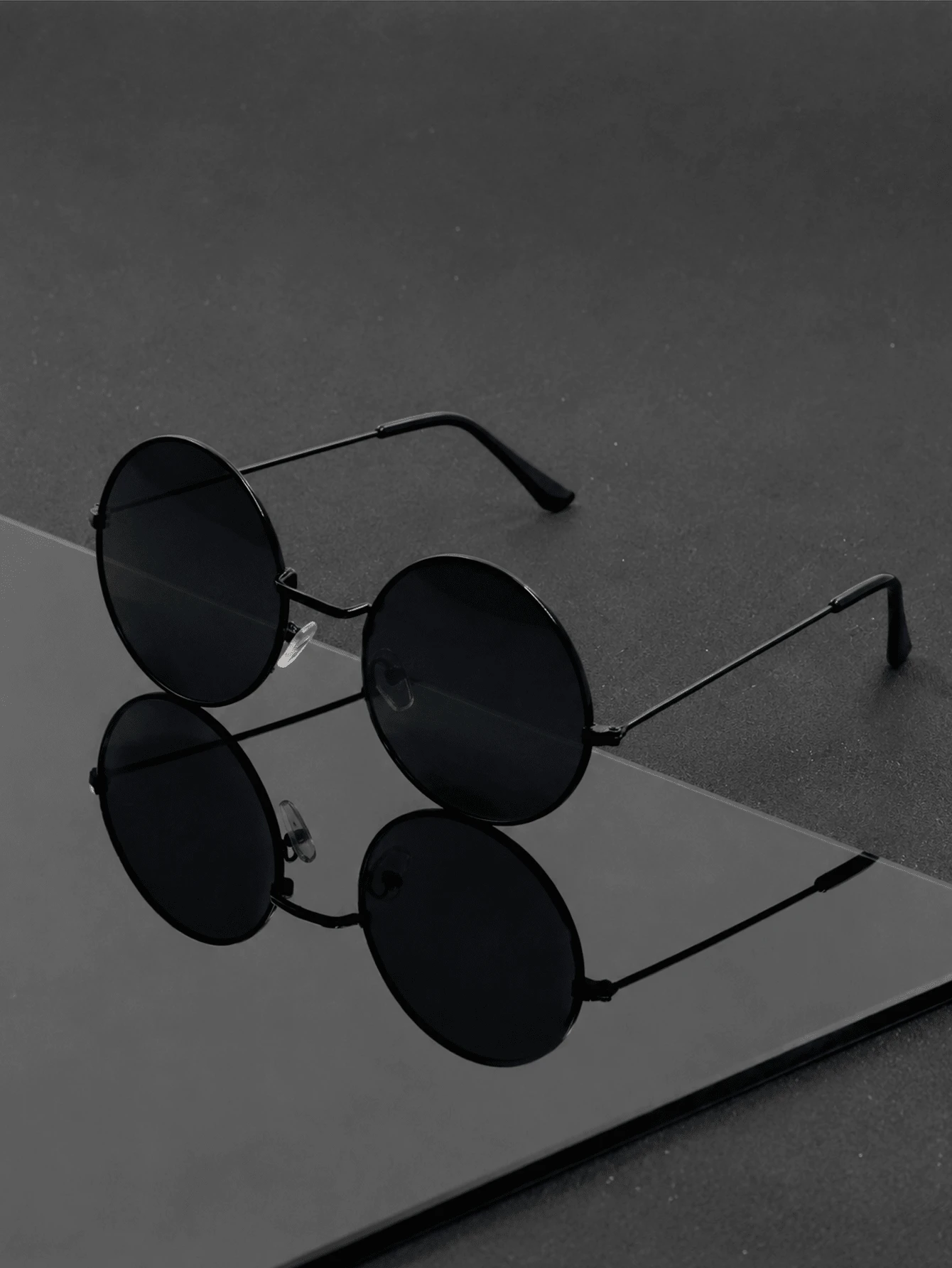 Unisex Round Metal Frame , Retro For Driving, Fishing, Designer Brand. - Black - View 1