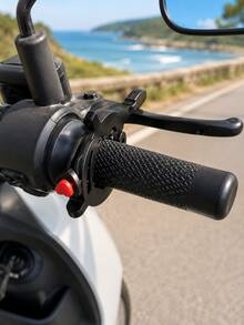Motorcycle Throttle Lock Cruise Control, Universal Throttle Assist Clip, One-Touch Quick Release Accelerator Grip Clamp, Adjustable 360° Rotating Non-Slip ABS Wrist Rest, 1PC Black Handlebar Accessory For Motorcycle Scooter Motorbike Long Rides - A - View 2