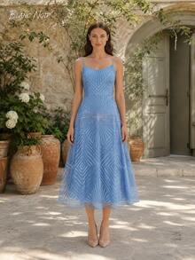 Cornflower Blue Geometric Embroidered Mesh Midi Dress - 藍色 - 查看 3