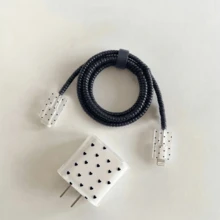 1組小愛心充電器保護殼+愛心收納袋，女孩便攜組合套裝，印花愛心保護殼兼容Apple 18W/20W PD快充，Ins風小眾禮物 - 時尚黑心+收納包 - 查看 5