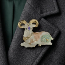 Vintage Rhinestone Sheep Zodiac Brooch, Electroplated Alloy Animal Shaped Lapel Pin, Women's Fashion Clothing Accessory - Yellow - View 2