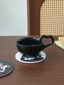 1 set Tatakan Gelas Keramik Cetak Monokrom & Mug Kopi Gagang Hati Hitam Matte, Alas Meja Tahan Panas dan Air, Melindungi Meja Kayu, Cocok untuk Penggunaan Kopi dan Teh Sehari-hari di Dapur Rumah dan Meja Kafe - MultiWarna - View 2