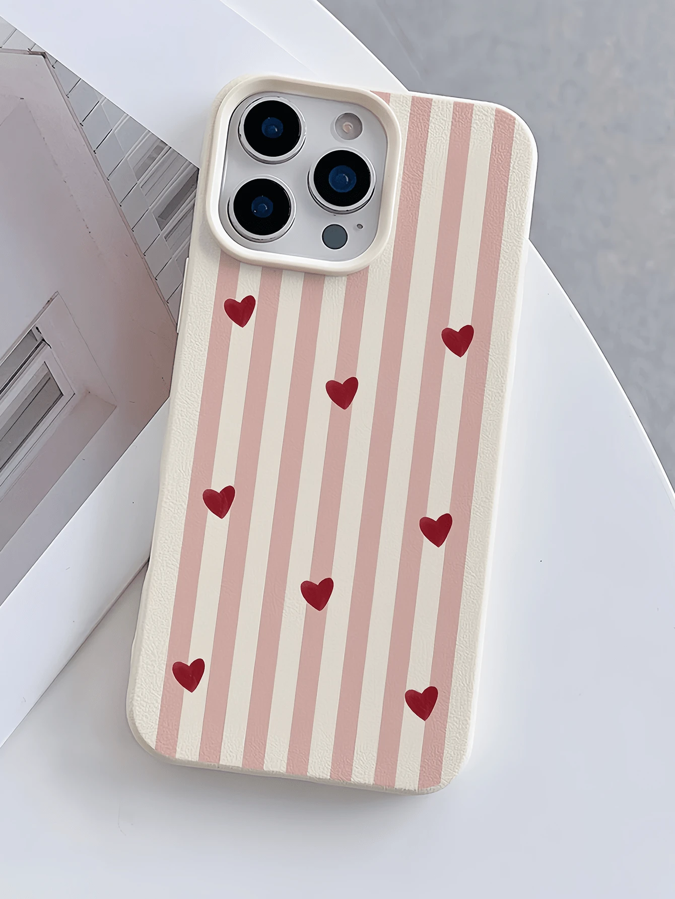 1 pieza Funda de teléfono TPU a prueba de golpes con cobertura completa, diseño minimalista personalizado con rayas blancas y corazón rojo asimétrico, compatible con Apple 17 16 15 14 13 12 11 Pro Max Air y Series - Multicolor - Ver 1