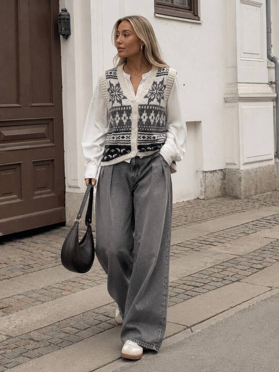 Women's Autumn/Winter Vacation Minimalist Wavy Textured Cardigan Vest - Light Grey - View 1