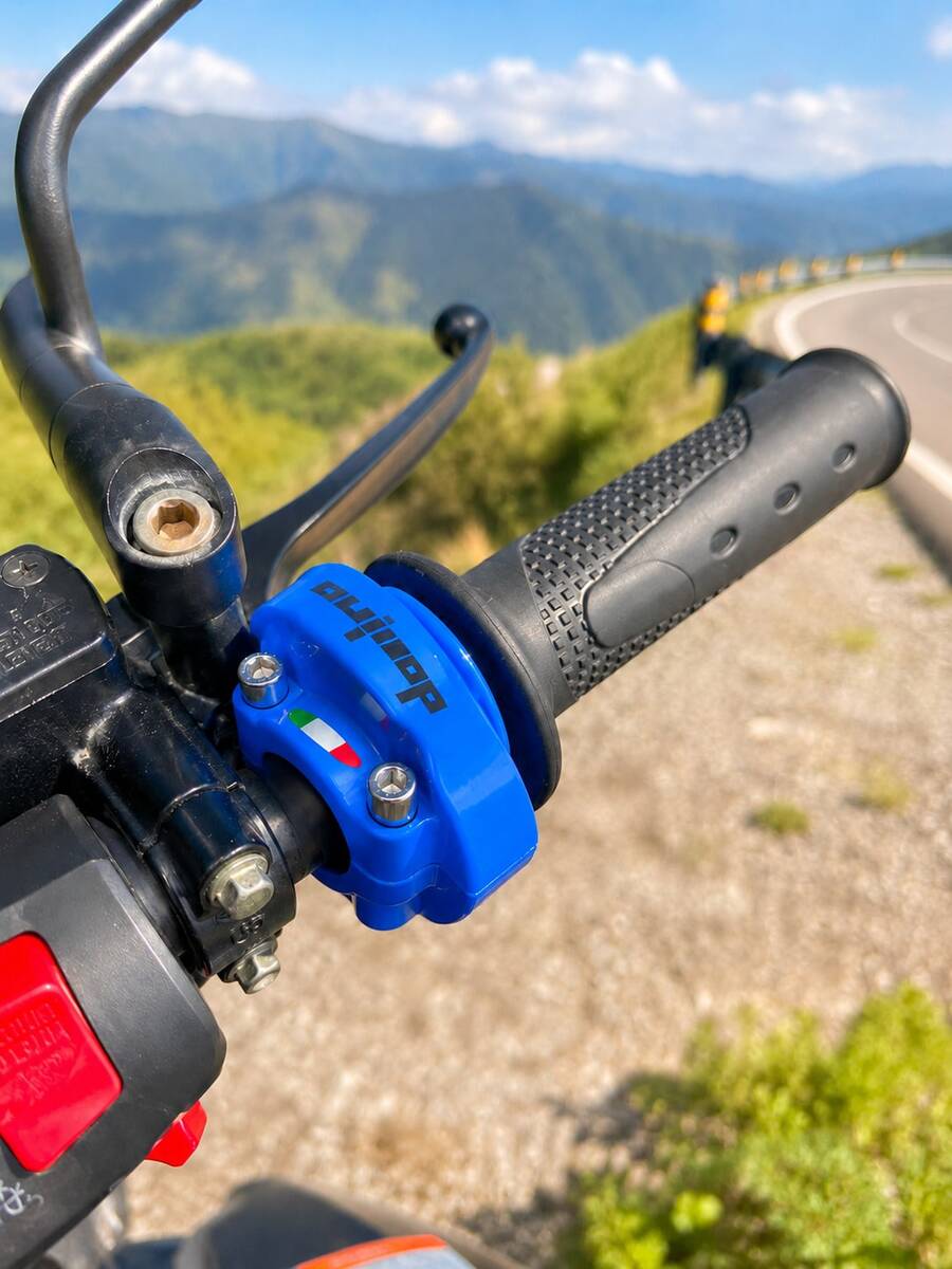 Motorcycle Throttle Grip, CNC Aluminum Alloy Quick Action Twist Throttle Assembly, Universal Accelerator Handle Replacement Part, High Performance Motorcycle Accessory, Suitable For Dirt Bike, Pit Bike, ATV, Scooter, Motocross, Endurance Racing, Street Motorcycle Gear