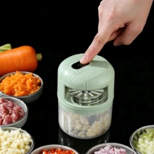 Electric Garlic Grinder/Mini Blender, USB 300mAh, 250ml, One-Hand, 3 Blades, For Seasoning/Baby Food, Home/Dorm/Kitchen. - Green - View 4