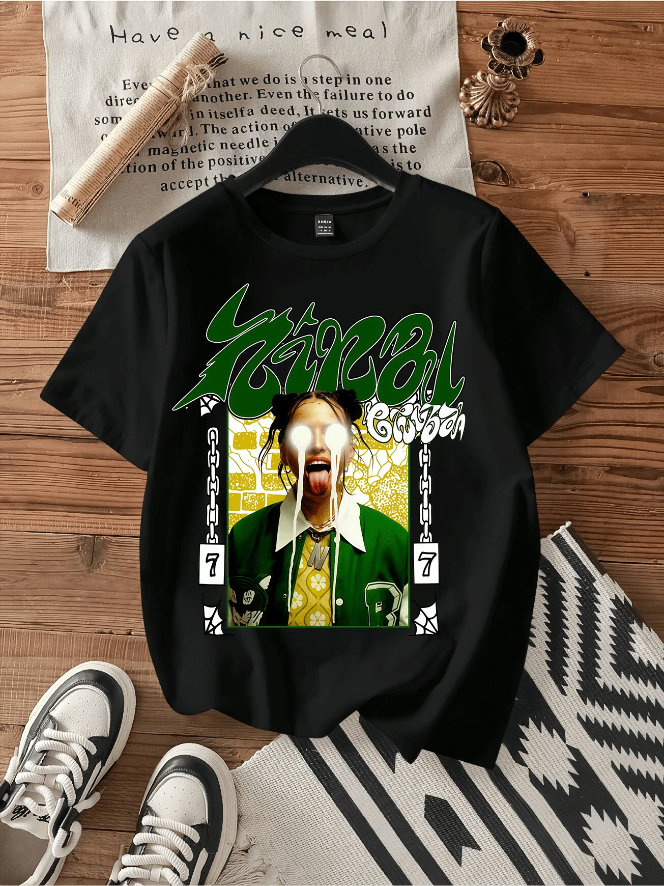 Nina Chuba Crazy Face Chain Gothic Y2K Vintage Print Tee Top. - 黑色 - 查看 1