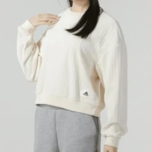 Adidas 尺碼偏小 秋冬女款短版套頭衛衣，舒適百搭抓絨圓領衛衣 IP7066 - 米色 - 查看 7
