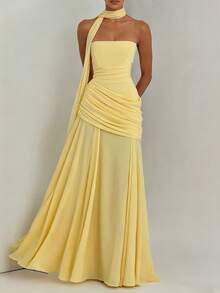 Elegant Ladies' Slim-Fit Dress With A Halter Neckline, Waist Cinching, And Pleated Design, Suitable For Banquets, Weddings, And Formal Occasions - Yellow - View 1