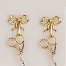 1/2pcs Gold Elegant Bow Metal Wall Hooks, Exquisite Painted Craftsmanship, Sturdy And Durable, No-Drill Convenient Wall Storage, Can Hang Keys, Hats, Clothes, Suitable For Entryway, Living Room, Bedroom, Bathroom, Princess Room Decoration, Simple And Highly Attractive, Home Wall Organization Essential - Multicolor - View 7