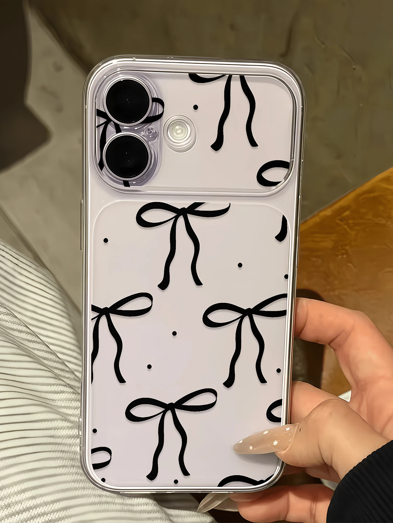 1件透明極簡黑點蝴蝶結個性化TPU防震全包手機殼,適用於Apple 17 16 15 14 13 12 11 Pro Max保護殼 Air - 彩色 - 查看 1