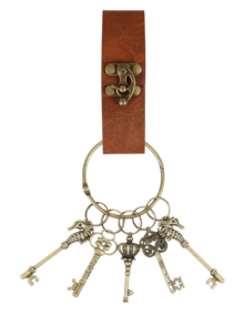 Un conjunto de llaves mágicas, llaves del cofre de la bóveda de Gringotts, con un llavero de cuero PU con estilo medieval y retro, accesorios de disfraz de Halloween. - A - Ver 14