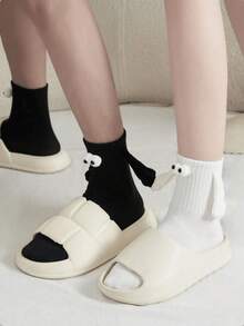 1/2/4/6/12 Pairs 3D Eye Hand-In-Hand Design Socks, Cute Creative, Soft And Breathable, Casual Daily Wear For Couples And Best Friends, Back To School Gift, Women's Socks - Black and White - View 3