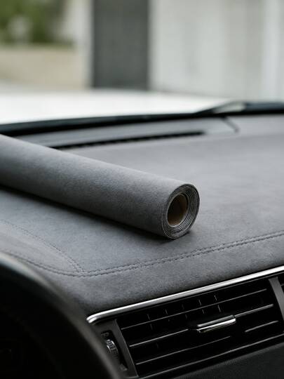 Rouleau auto-adhésif floqué, tissu en faux daim, librement découpable, convient pour la modification de l'intérieur de voiture, le tableau de bord, le pare-soleil, le panneau de porte, la rénovation de l'accoudoir et la décoration de meubles de canapé