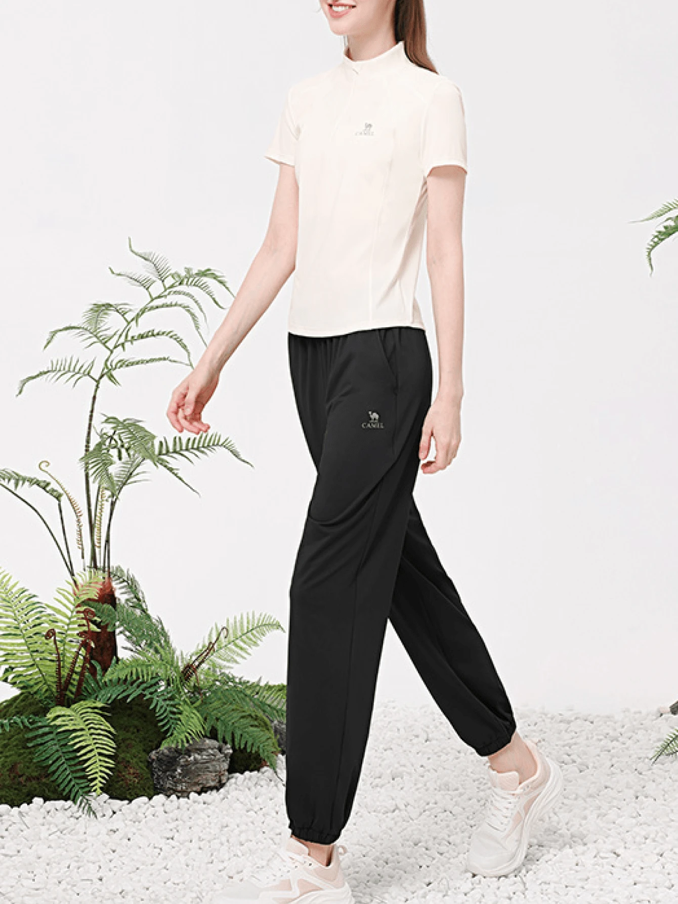 CAMEL CROWN Women's Sports Set, Spring/Summer Sun Protection Slim Fit Quick Dry Breathable Short Sleeve Fitness Set, 2-Piece - Tulip White/Phantom Black - View 1