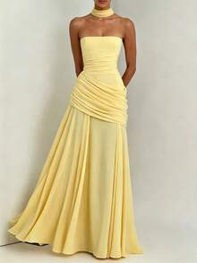 Elegant Ladies' Slim-Fit Dress With A Halter Neckline, Waist Cinching, And Pleated Design, Suitable For Banquets, Weddings, And Formal Occasions - Yellow - View 3