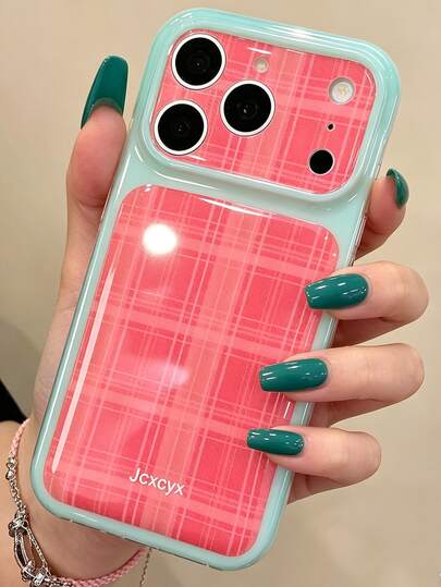 Stylish Retro Red-Green Contrast Color Grid Pattern Glossy IMD Phone Case Compatible With IPhone 17 Pro Max 17 Pro 17 16 Pro Max 16 Pro 16 15 Pro Max 15 Pro Max 15 Pro 15 14 Pro Max 14 Pro 14 13 Pro Max 13 Pro 13 Classic Simple Protection Shockproof Bumper Back Cover