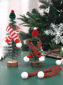Mini Knitted Christmas Hat & Scarf Set, Red Green Red White Striped Yarn Wine Bottle Decor, Holiday Table Wine Glass DIY Atmosphere Ornament Accessory - Miniature Decoration - View 7