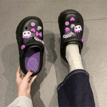 女款可愛貓咪設計洞洞鞋，時尚厚底平台鞋底，防滑卡通沙灘拖鞋，夏季穆勒鞋，新款軟底舒適半包頭拖鞋，適合護理師、工作、戶外穿著、沙灘、手術室，包趾洞洞鞋 - 黑色 - 查看 3