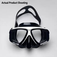 1套成人潛水面罩附潛水管，強化玻璃低容積潛水面罩，寬視野鏡片，可調節式頭帶，舒適貼合，適用於海灘、泳池與浮潛 - 黑白套裝 - 查看 5