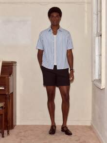 Kemeja Lengan Pendek Bergaris Kasual Pria - Blue and White - View 2