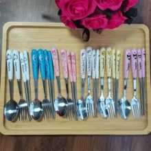 3件組 Sanrio Hello Kitty 不鏽鋼便攜餐具組，精緻 Kuromi 餐具，可愛 Cinnamoroll 叉子、湯匙、筷子套組，適用於居家、派對與戶外使用 - 彩色 - 查看 5