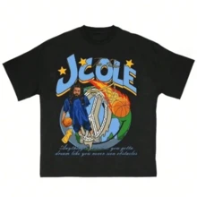 J-COLEs Letter Stage Portrait Schwarzes T-Shirt, Retro Rap Tour Fan Streetwear Top - Schwarz - Übersicht 1