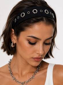1pc Y2K Punk Metal Eyelet Wide Headband, Black Fabric Headband, Cool Non-Slip Women's Hair Accessory - Black - View 1