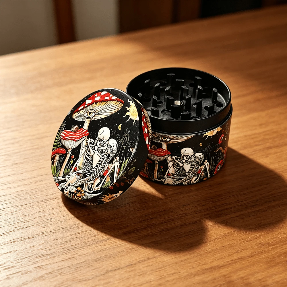 1PC Mysterious Jungle Skull Mushroom Print 4-Layer Grinder, 50MM Detachable Metal Herb Grinder, Personalized Portable Grinding Tool, Smoking Accessories - View 1