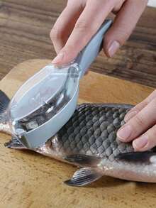 Quick Fish Skin Removal Method - Plastic Fish Scale Scraper - Kitchen Cleaning Tool - Halloween, Christmas And New Year Kitchen Supplies - Gift For Fishing Enthusiasts, Relatives And Friends - View 2