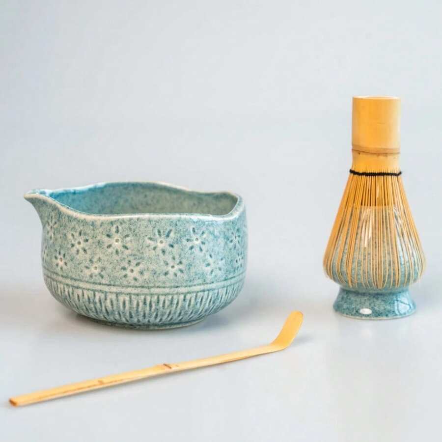 1/2/4pcs Handmade Ceramic Matcha Bowls - Elegant Blue & White Matcha Bowls With Exquisite Floral Pattern, Unique Streamlined Rim Design, Made Of Premium Porcelain, Beautiful And Practical, Perfectly Showcasing The Charm Of Tea Ceremony. Essential For Back To School Season - Multicolor - View 1