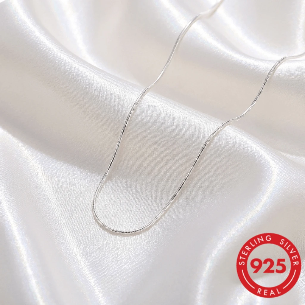 S925 Sterling Silver Necklace, Delicate White Snake Chain Necklace, Minimalist Plain Design Unisex Style, Low-Allergenic Exquisite Collarbone Chain, Suitable For Travel, Evening Party, Streetwear, Perfect Layering Accessory To Create Layered Look, Fashion Jewelry Gift - White - View 1