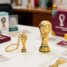 2件組 2026 FIFA 世界盃主題鑰匙圈掛鉤禮品組，世界盃足球獎盃鑰匙圈，世界盃周邊吊飾，小獎盃禮盒，背包吊飾鑰匙圈，球迷專屬賽事裝飾，送給她的/他的禮物 - 獎盃 - 查看 3