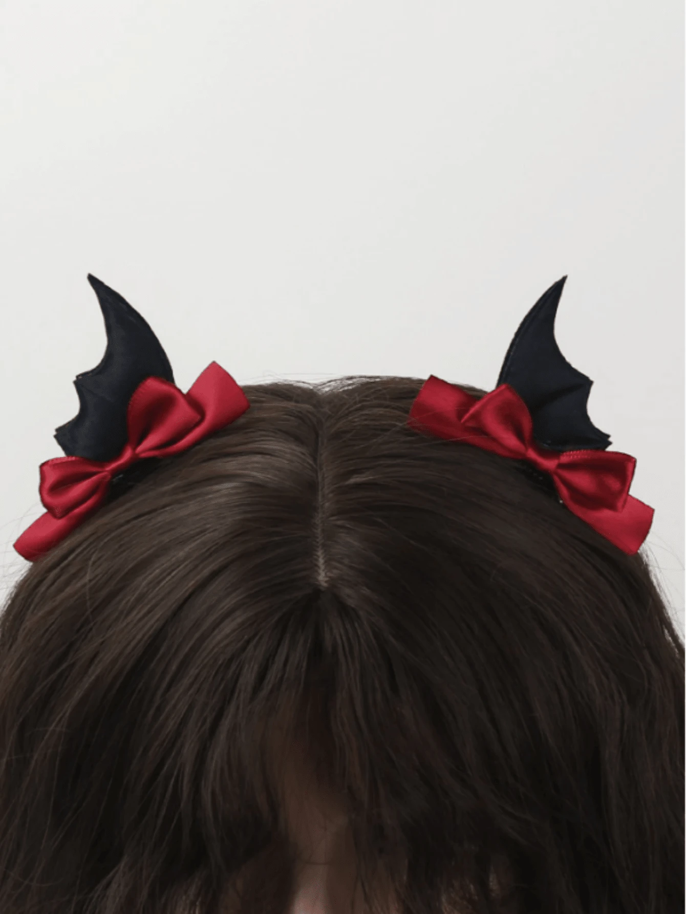 Halloween, Decoração de Halloween, Festa, Presilhas de Cabelo com Laço de Asa de Morcego Diabo Gótico, Presilhas e Grampos de Cabelo Fofos, Acessórios de Cabelo Preto e Vermelho, Ideal para Cosplay de Halloween, Festa Temática, Viagem Diária, Escola, Presentes Fofos Perfeitos para Meninas - presilha de cabelo - Visão 1