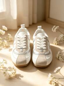 Sodalemon Sepatu Sneakers Patchwork Suede Perak Metalik Sol Lembut untuk Jalan-jalan Sehari-hari - Krem - View 3