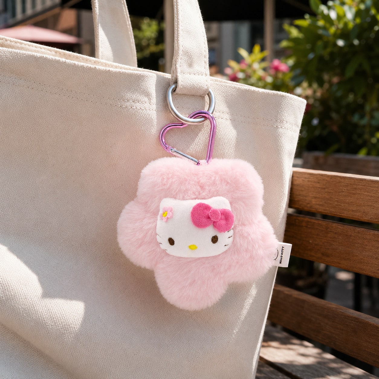 4 Styles Available Macaron Color Cloud-Shaped Sanrio Family Plush Dolls, Sweet Healing And Fluffy Cloud Style, Delicate Long Plush And Metal Heart-Shaped Carabiner Splicing Material, Round Five-Petal Flower 3D Design, Featuring My Melody/Kuromi/Cinnamoroll/Hello Kitty Iconic Character Faces And Excl