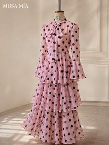 Pink Polka Dot Chiffon Maxi Dress, High Neck Bow Detail Long Sleeve Tiered Ruffle Dress For Women - 粉色 - 查看 10