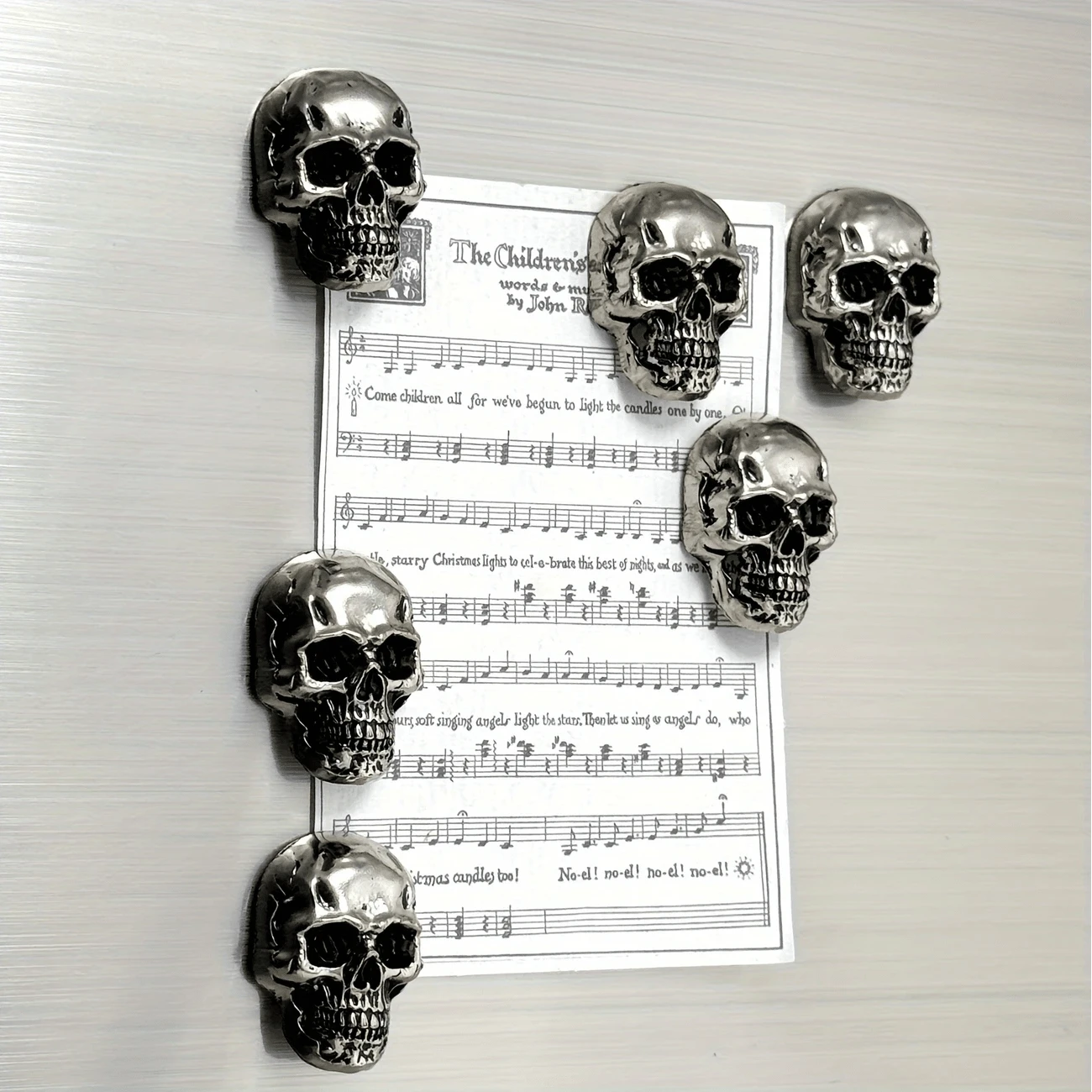 3pcs/Set Halloween Skull Funny Fridge Magnets, Halloween Decoration, These Exquisite Fridge Magnets Are Great Creative Gifts, Can Be Used To Decorate Kitchen, Whiteboard, Locker, Refrigerator, Also Suitable For Home Decor. - Style 1 - View 1