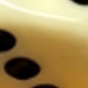 متعدد الألوان