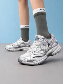 Mizuno 新款 SPEED 2K 緩震透氣網布多功能休閒跑步鞋 中性款 - 銀灰色 - 查看 5