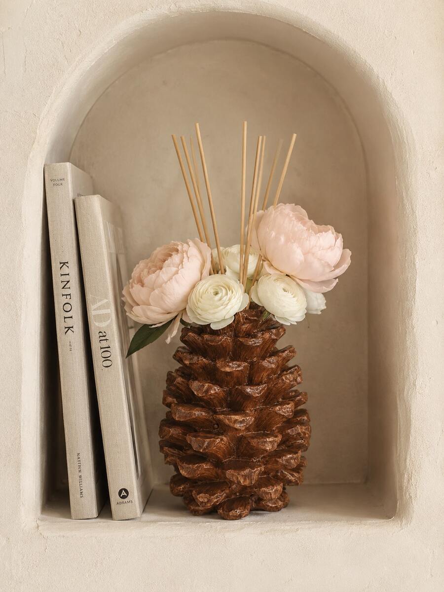 1pc Ins Cottagecore Pine Cone Resin Vase, 2-In-1 Reed Diffuser & Flower Vase, Vintage Brown Textured Decor Container For Bedroom Bathroom Living Room Home Decor Gift - Pine Cone Aroma Diffuser - View 1
