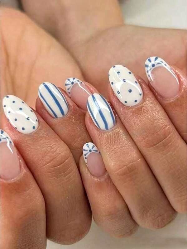 24pcs Short Oval Polka Dot French Acrylic Press-On Nails, Set Includes: 1pc Jelly Glue And 1pc Nail File